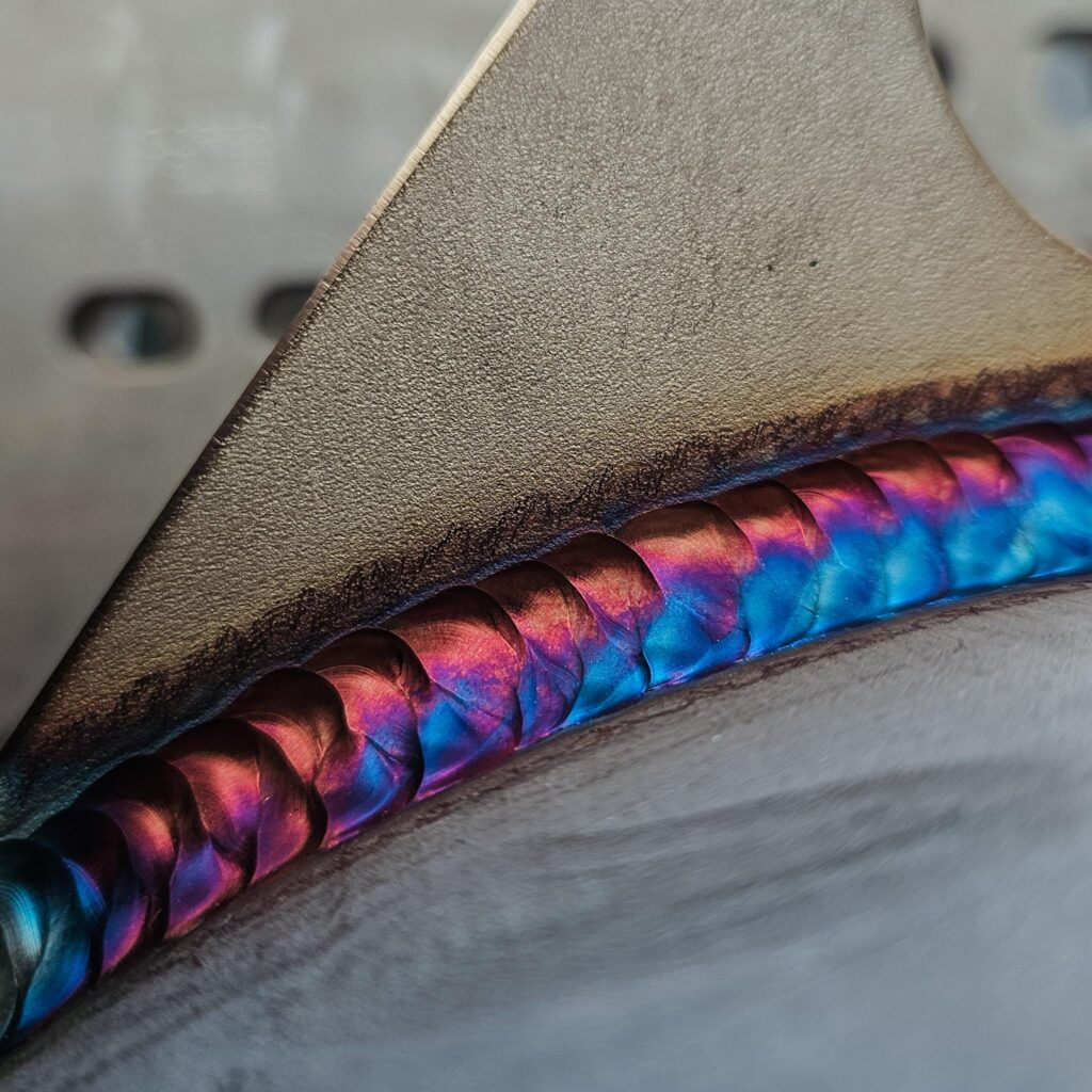 Rainbow weld beading